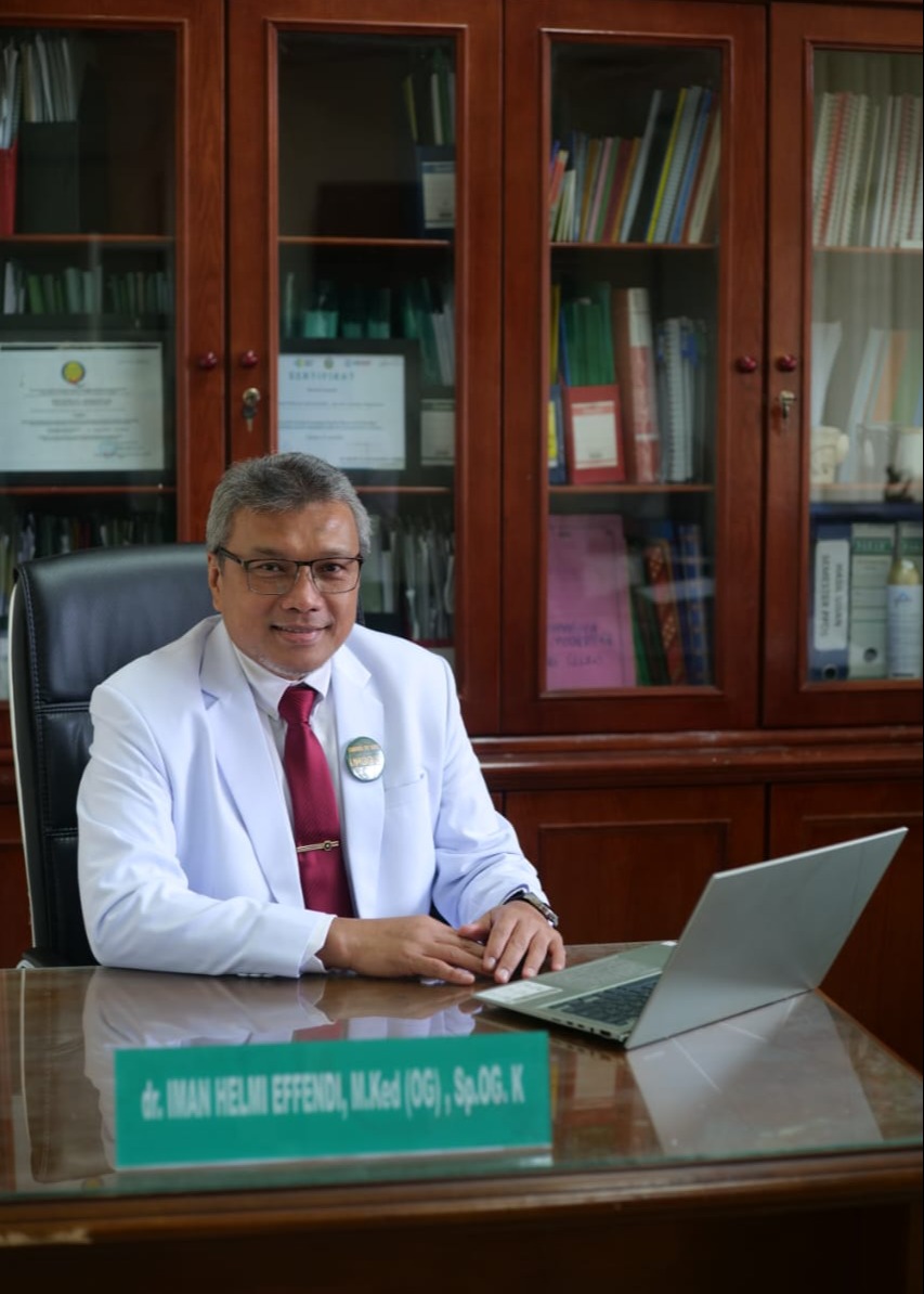 dr. Iman Helmi Effendi, M.Ked(OG), Sp.OG(K)
